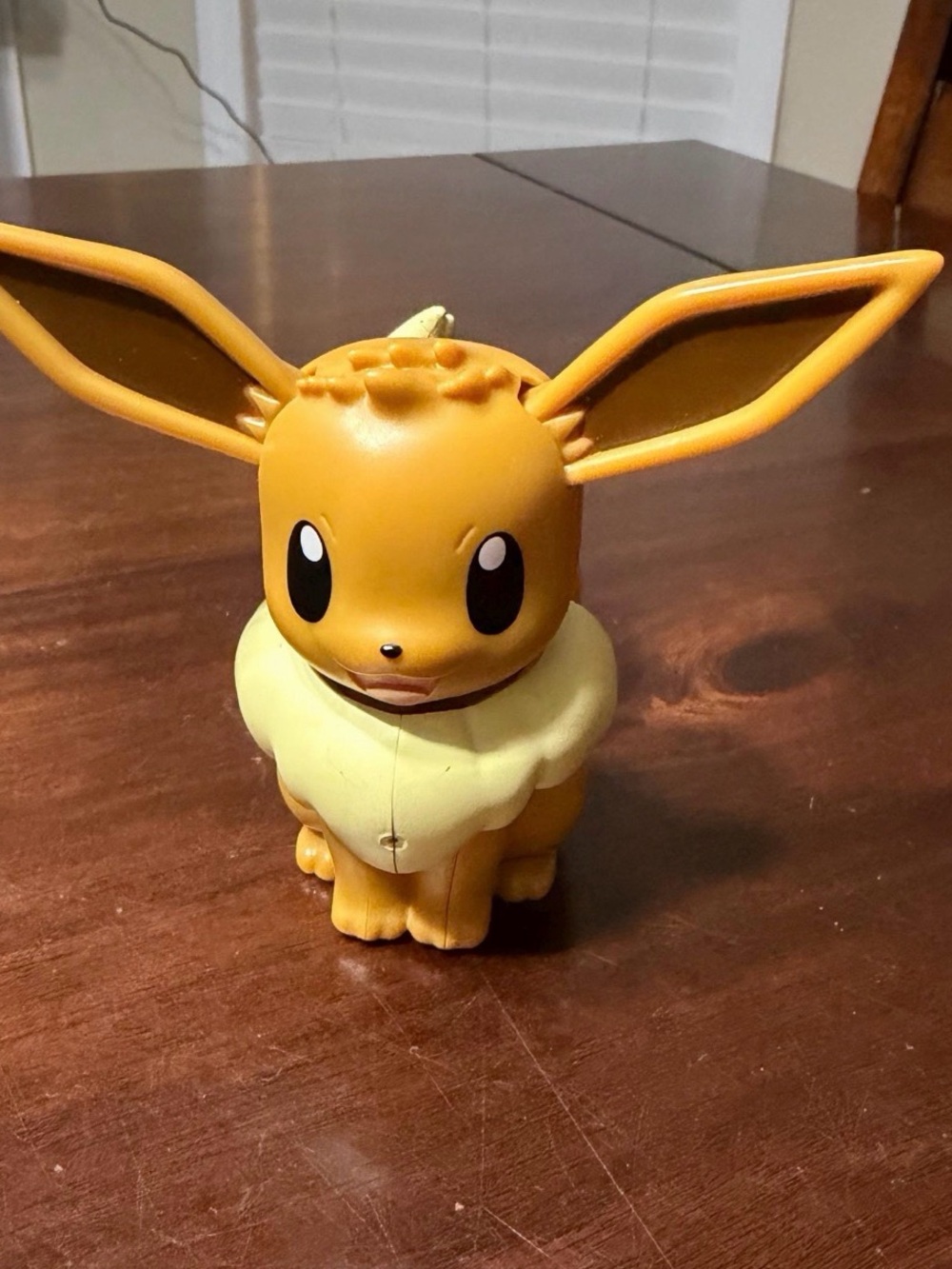 Pokemon Eevee Sitting Figure 4"